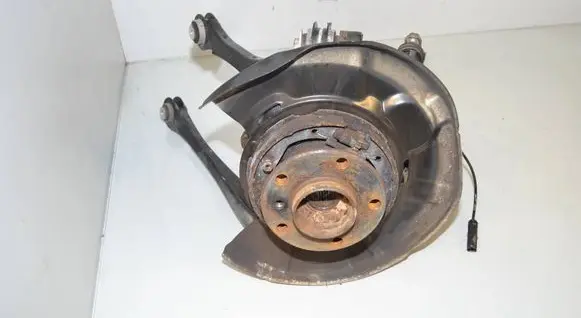 BMW 3 GT F34 Rear wheel hub 6798983 33326798983 6792525