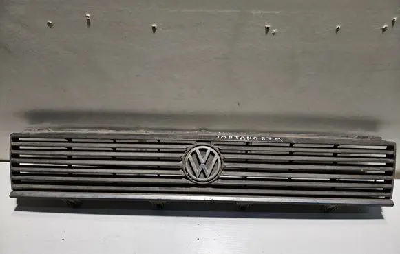 Volkswagen Santana Front grill 325853653