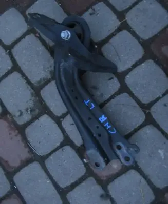 Toyota C-HR I Rear control arm