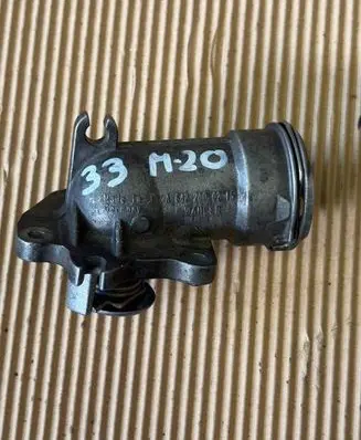 Thermostat/thermostat housing