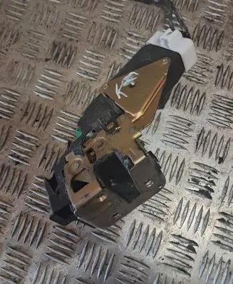 Mitsubishi Space Star Front door lock