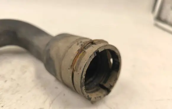 Audi A4 S4 B5 8D Engine coolant pipe/hose 8D0121101K