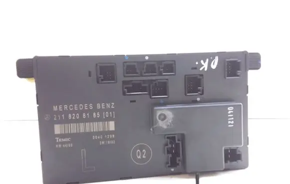 Mercedes-Benz E W211 Door control unit/module 2118208185 00401298