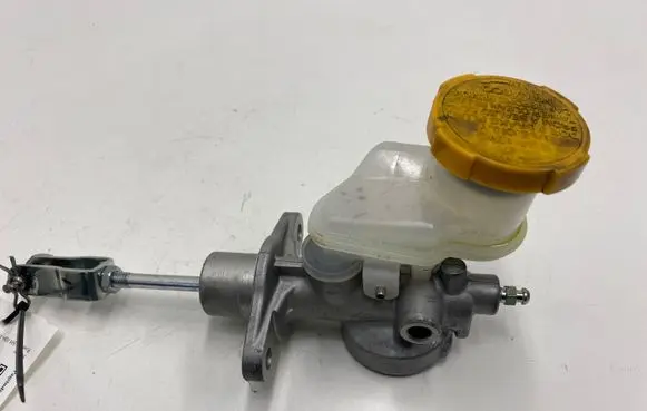 Subaru Forester SH Clutch master cylinder