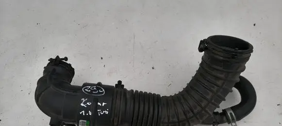 Hyundai Kona I Air intake hose/pipe 28140J9100