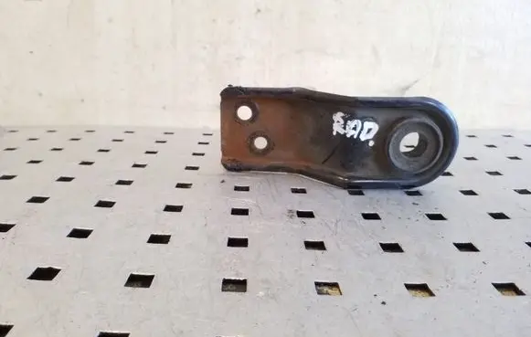 Mitsubishi Pajero Radiator mount bracket