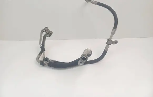 Air conditioning (A/C) pipe/hose