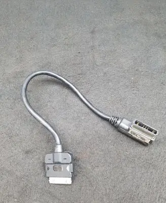 Audi A6 S6 C6 4F iPod connector socket 4F0051510L