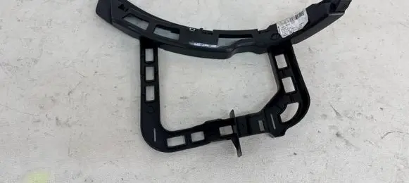 Volkswagen PASSAT B7 Rear bumper mounting bracket 3AF807377