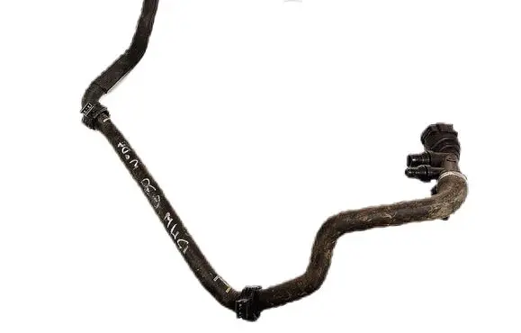 Engine coolant pipe/hose