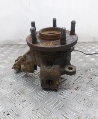 Hyundai Trajet Front wheel hub