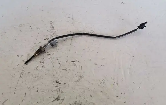BMW 1 F20 F21 Exhaust gas temperature sensor 012665002780