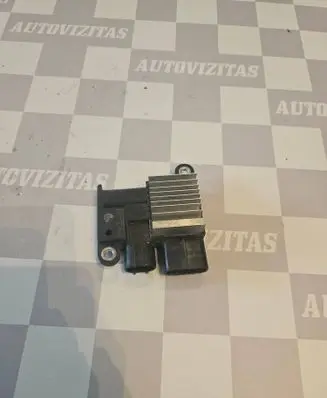 Toyota Yaris XP210 Fan control module 8925750020 4993003810 499300