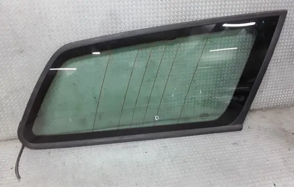 Volvo V50 Rear side window