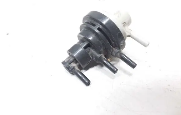 Opel Frontera A Vacuum valve 