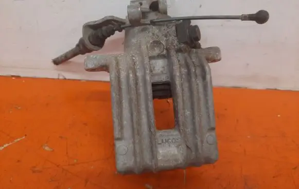 Skoda Octavia Mk2 (1Z) Rear brake caliper
