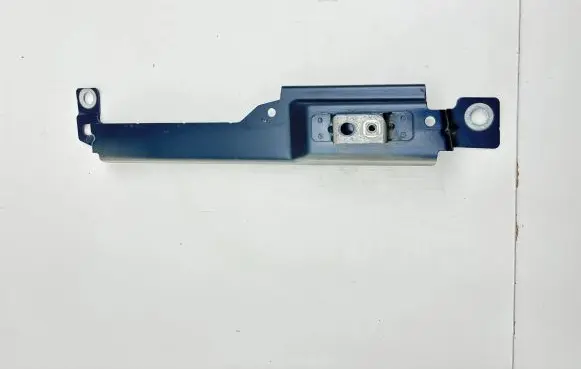 Volvo XC60 Fender mounting bracket 31424580