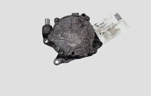 Volkswagen Cross Polo Vacuum pump 03L145100