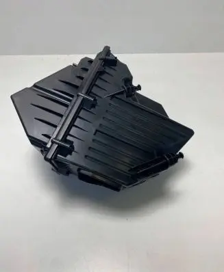 Jaguar E-Pace Air filter box GJ329600AE LR126064 J9C19230
