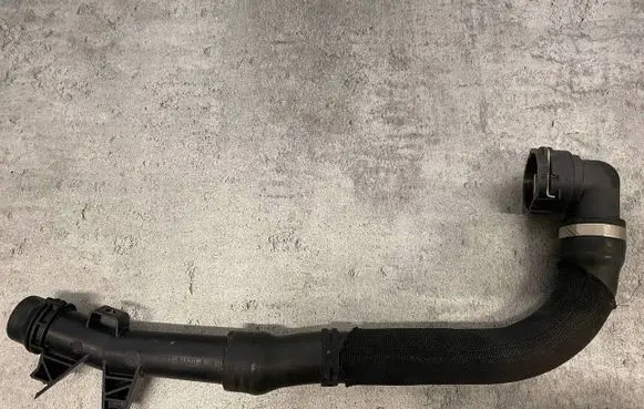 Land Rover Range Rover Sport L494 Engine coolant pipe/hose HX738A520AB