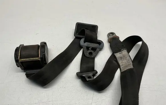 Volkswagen Transporter - Caravelle T4 Third row seat belt 705857812