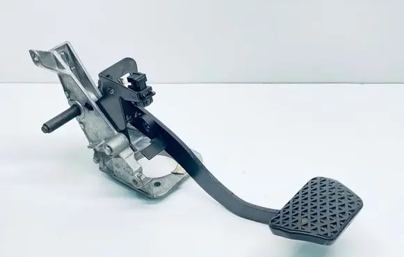 BMW X3 E83 Brake pedal 2229128 3331164 6967601