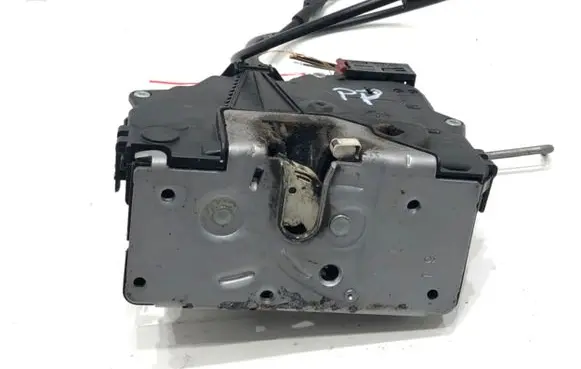 Opel Corsa D Front door lock 511697042