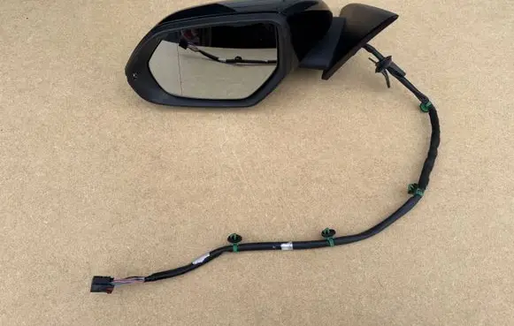 Audi Q8 Front door electric wing mirror 4M8