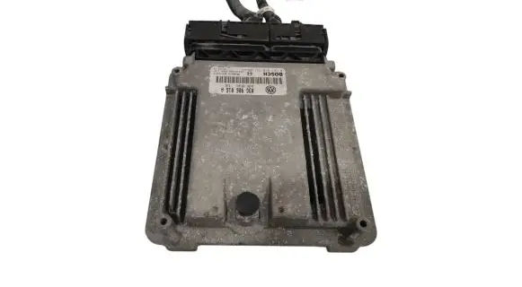 Volkswagen Touran I Engine control unit/module 03G906016A 1039S02834 0281010731