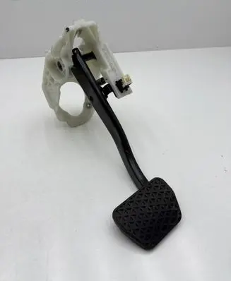 BMW 1 F20 F21 Brake pedal 175445 5875798 10810200
