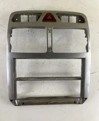 Peugeot 307 Radio/GPS head unit trim 9634505077