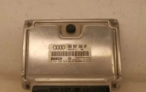 Audi A6 S6 C5 4B Engine control unit/module 4D0907560AF 26SA7211 0261206844