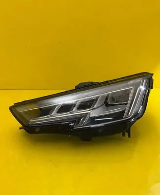 Audi A4 S4 B9 Headlight/headlamp 8W0941035