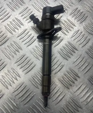 Volvo V70 Fuel injector 8658353 3A1043A