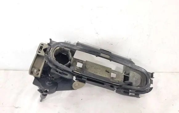 Audi A3 S3 8P Front door exterior handle/bracket 8E2837886A