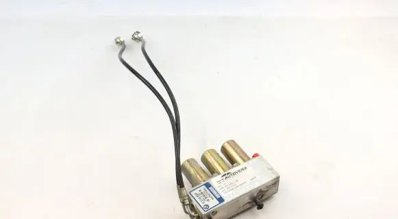 BMW 3 E46 Convertible roof main ram cylinder 8234529