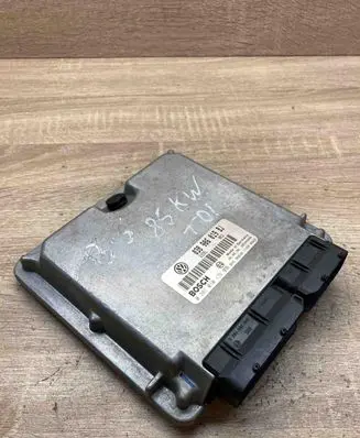 Volkswagen PASSAT B5 Engine control unit/module ECU 038906019BJ 0281010176