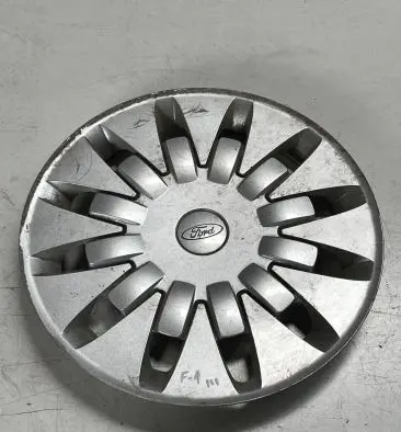 Ford Fiesta R14 wheel hub/cap/trim C1BC1130AA D38WD M1N0A2610
