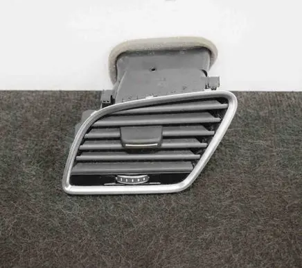 Audi Q3 8U Dashboard air vent grill cover trim 8U2820901D