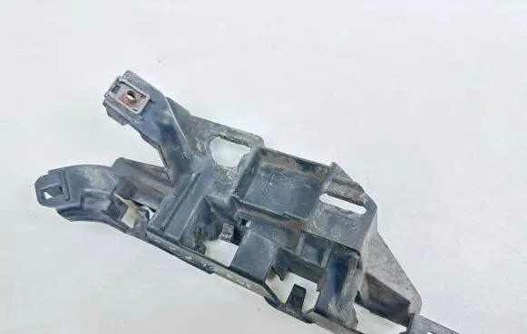 Peugeot 307 Front bumper mounting bracket 9653426980