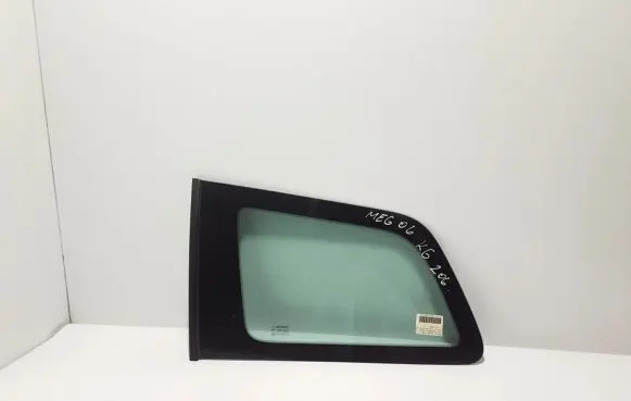 Renault Megane II Rear side window 8200576710