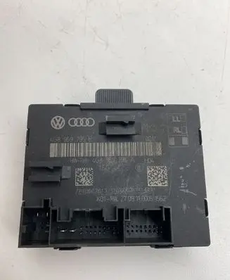 Audi A6 C7 Door control unit/module 4G8959795A