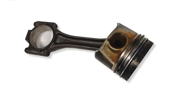 Volkswagen Golf VII Piston with connecting rod 