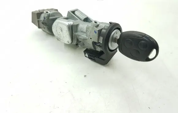 Ford Focus C-MAX Ignition lock 3M513F880AC