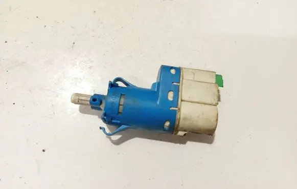 Mazda 3 I Brake pedal sensor switch 3M5T9C872AB