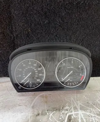 Speedometer (instrument cluster)