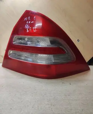 Mercedes-Benz C W203 Rear/tail lights R02F00