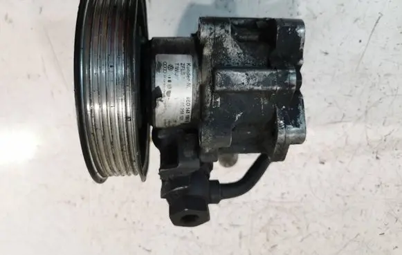 Audi A4 S4 B7 8E 8H Power steering pump 8E0145155N