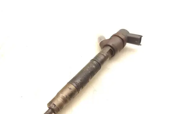 Hyundai i40 Fuel injector 338002A800 0445110411