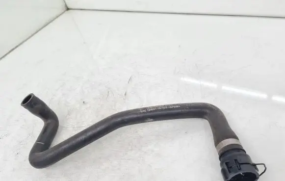 Audi Q5 SQ5 Engine coolant pipe/hose 8R0819373H